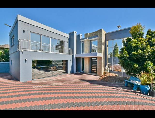 5 BEDROOM HOUSE FOR SALE IN BASSONIA